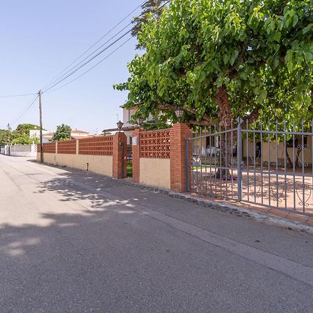 Apart-Rent Casa Con Jardin Pani 0081 เอมปูเรียบราบา ภายนอก รูปภาพ