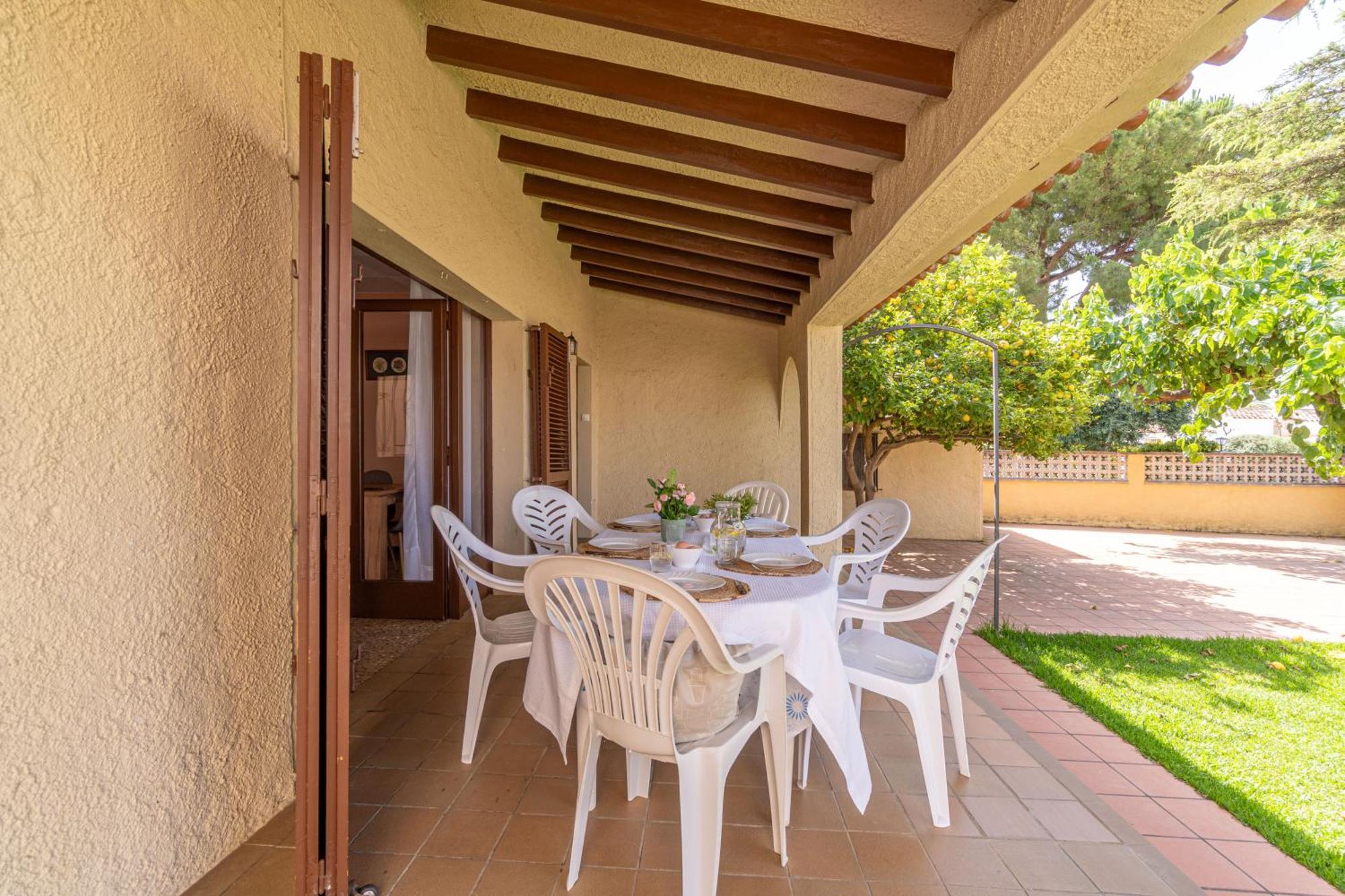 Apart-Rent Casa Con Jardin Pani 0081 เอมปูเรียบราบา ภายนอก รูปภาพ