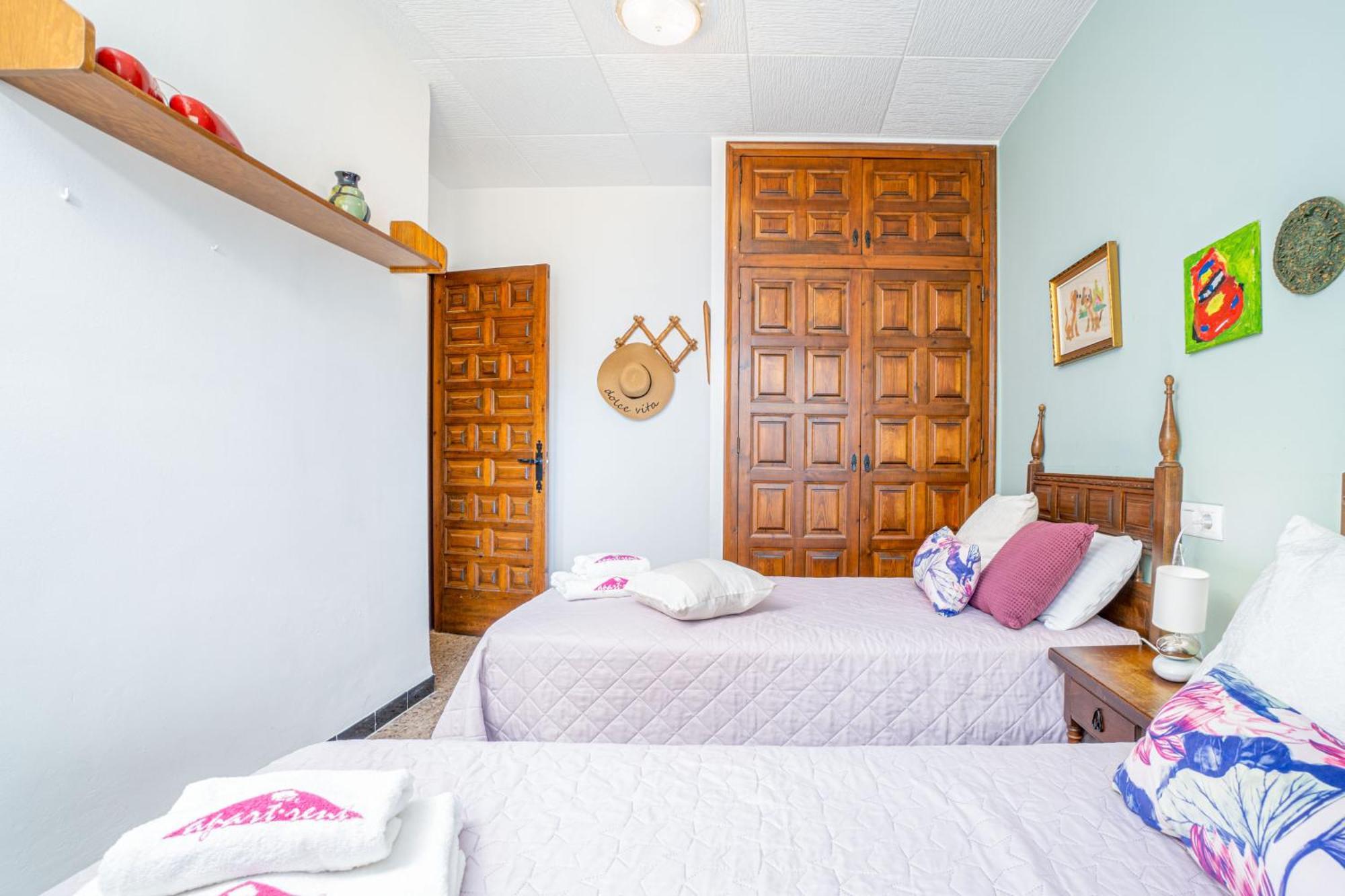 Apart-Rent Casa Con Jardin Pani 0081 เอมปูเรียบราบา ภายนอก รูปภาพ